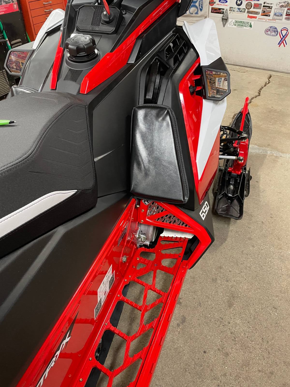 MATRYX Knee pads Polaris