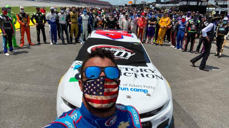 200622154103-bubba-wallace-nascar-selfie-full-169.jpeg