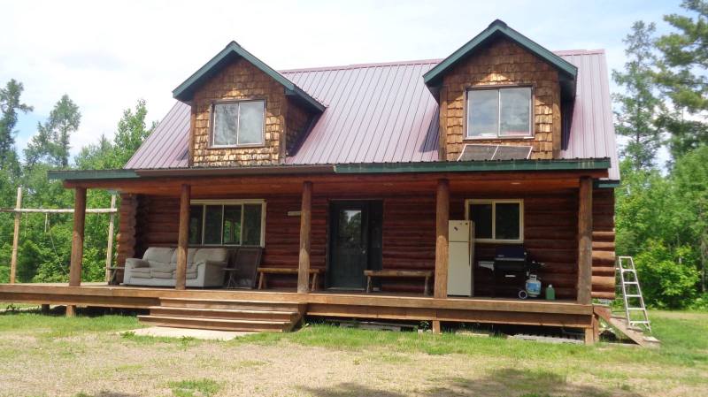 9 mile loop cabin.JPG